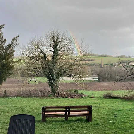 Saint-pierre-sur-dronne ホームステイ Villetoureix
