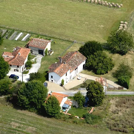 ホームステイ Saint-pierre-sur-dronne